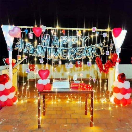 Glowing Red & White Décor