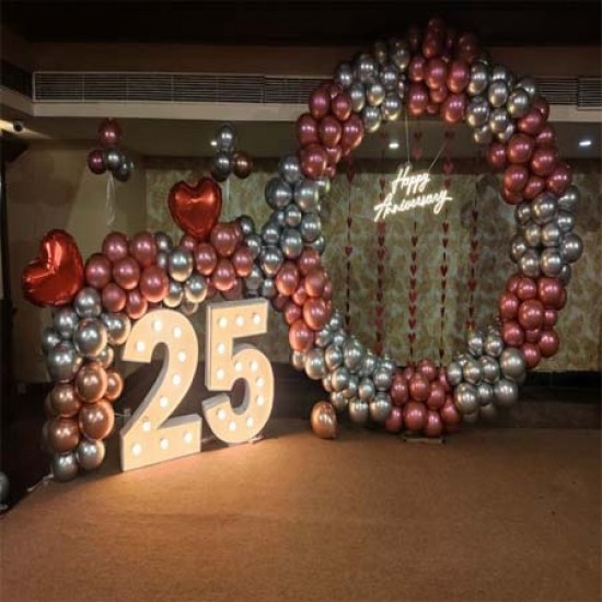 Lovely Silver Red Décor