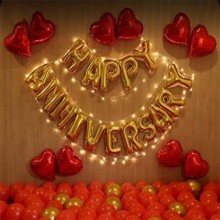 Romantic Happy Anniversary Décor